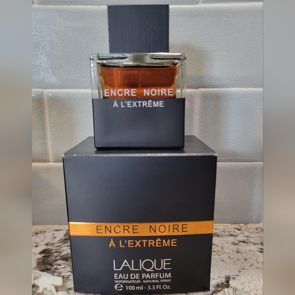 LALIQUE ENCRE NOIRE A L'EXTRÊME